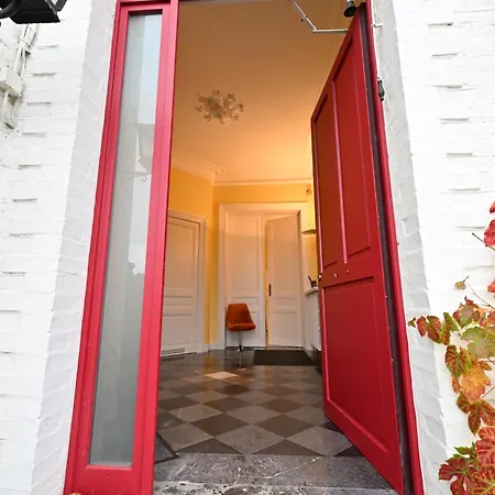 Le Chateau Blanc Couette-café